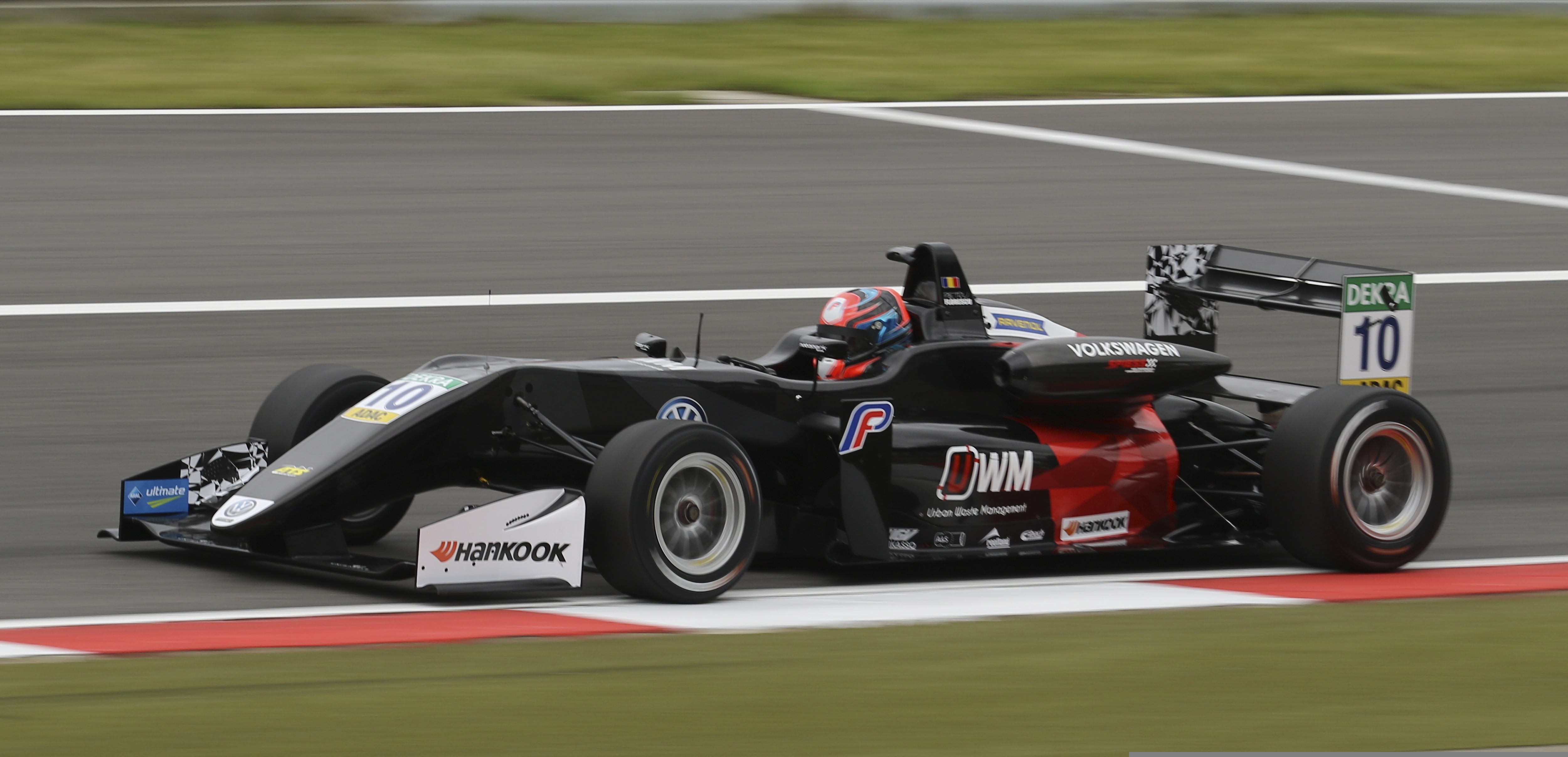 formula 3 car