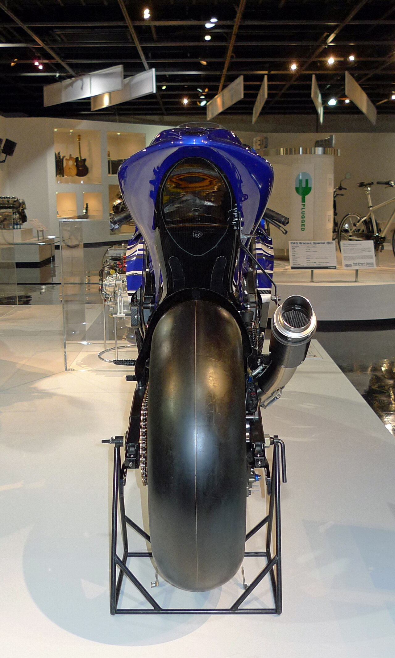 YZR-M1